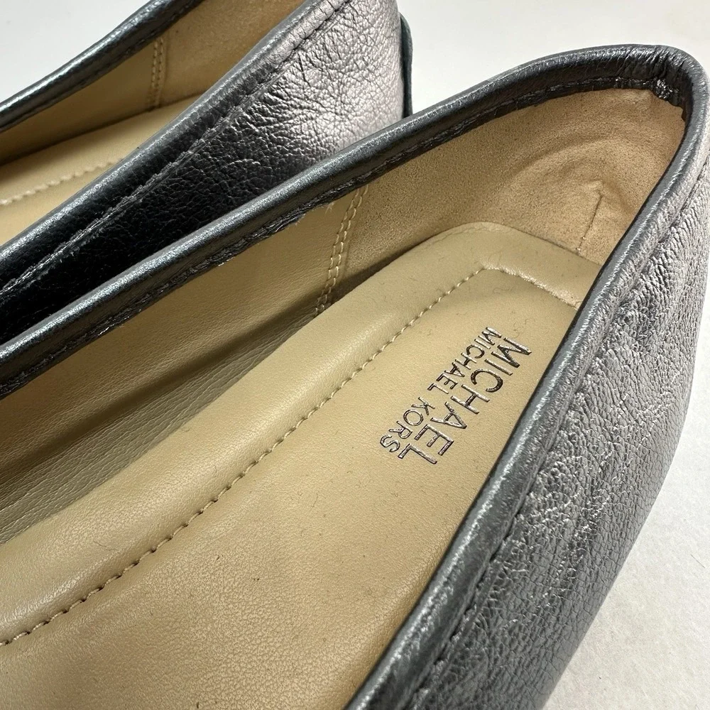 Michael Kors Women's Metallic Pewter Leather Loafers Size 7M Slip On Flats